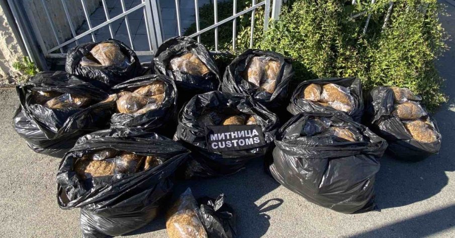 УДАР: Задържаха над 100 кг тютюн за пушене без бандерол