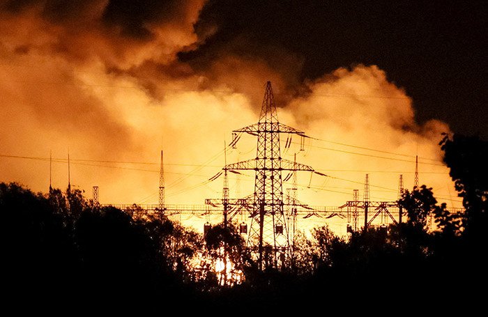 След руските ракетни удари: Почти половината от енергийната мрежа на Украйна е извън строя