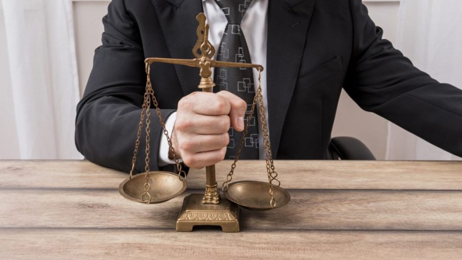 След заплахи и обиди към жена: Наказаха мъж с глоба и безвъзмезден труд