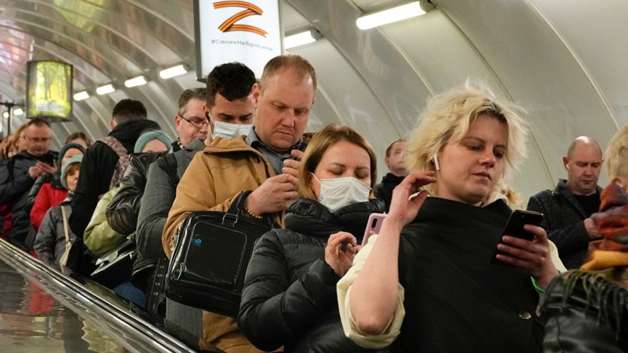 ЦРУ опитва да вербува шпиони сред руснаците, недоволни от войната на Путин