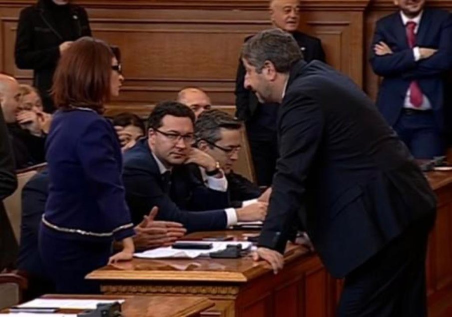 НАТОВАРЕНА ПРОГРАМА: Девет законопроекта влизат в седмичната програма на парламента