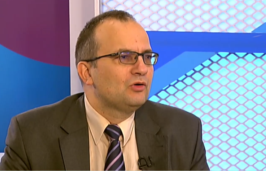 Мартин Димитров: Ако ще въвеждат хартиени бюлетини, поне да запазят машинното броене