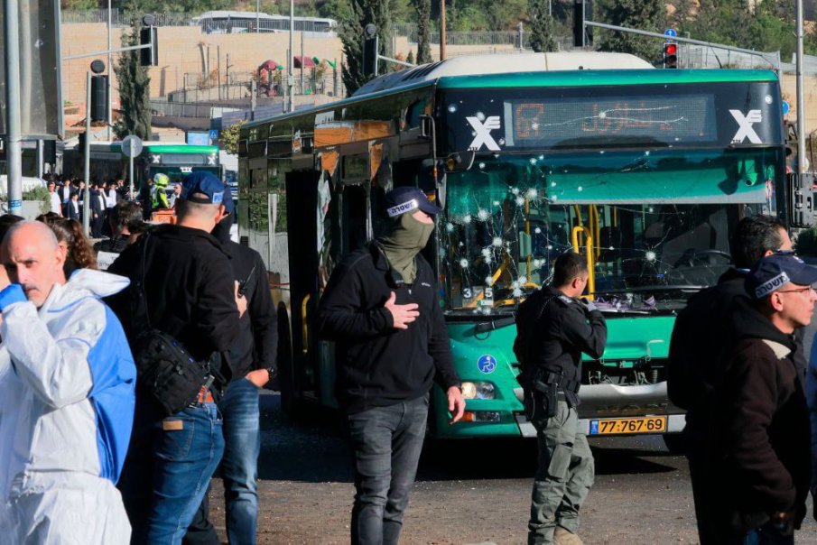 Взрив на автобусна спирка в Йерусалим, има ранени (ВИДЕО/СНИМКИ)