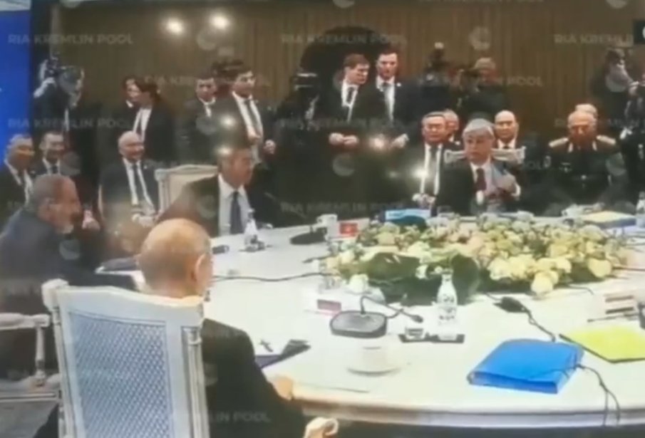 Вижте как премиерът на Армения унижи Путин и Лукашенко (ВИДЕО)