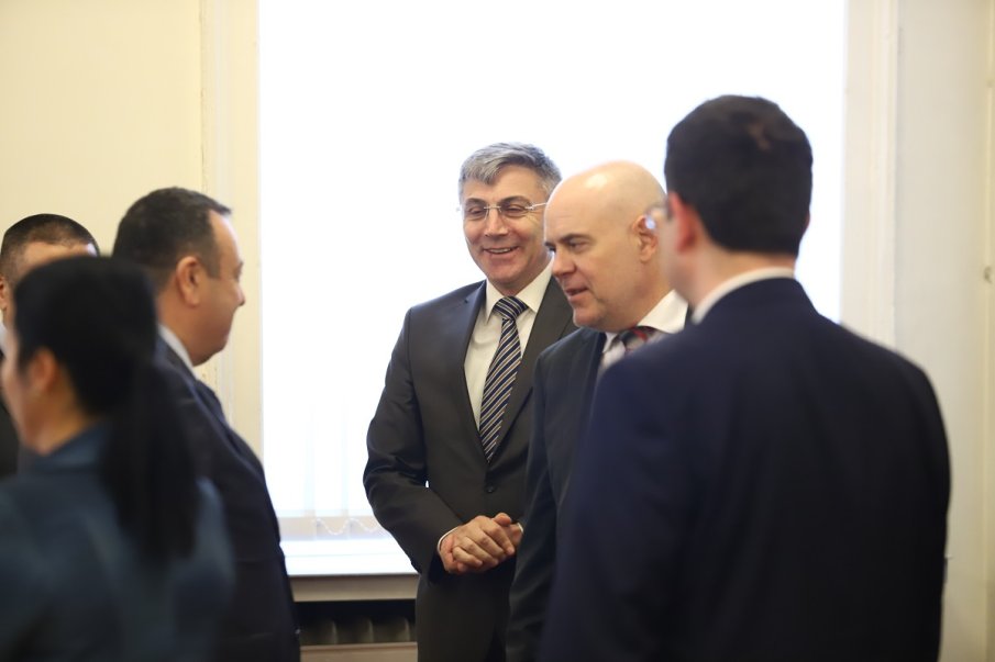 БОМБА ОТ ДПС: Гешев работи в симбиоза с Промяната, потулват се деяния на Кирил Петков