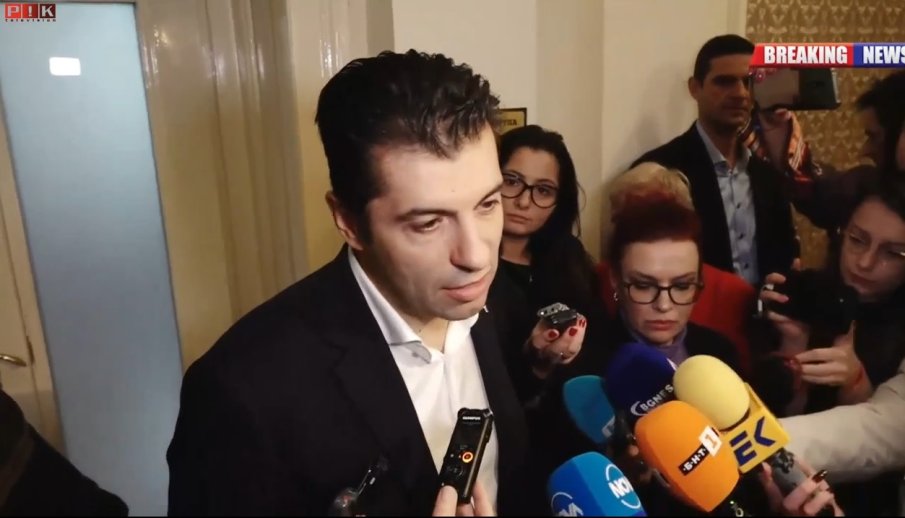 Кирил Петков с нов ултиматум от парламента - ПП и ДБ няма да предлагат правителство на малцинството, ако се върне хартиената бюлетина (ВИДЕО)