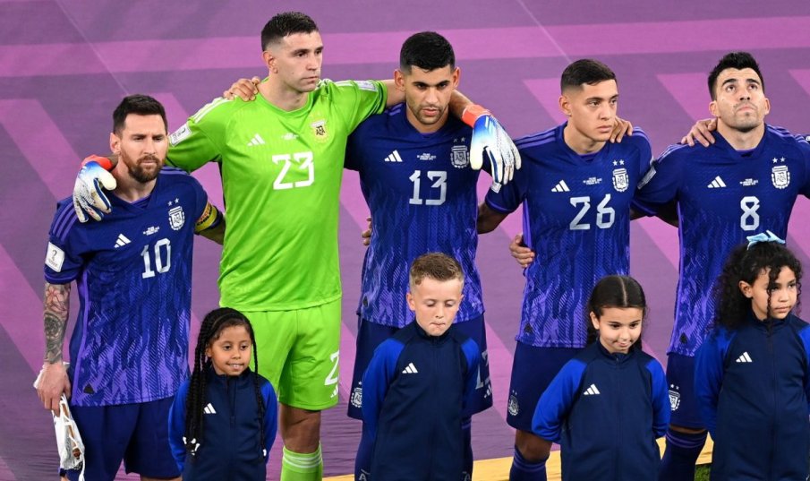 Аржентина счупи два рекорда срещу Полша