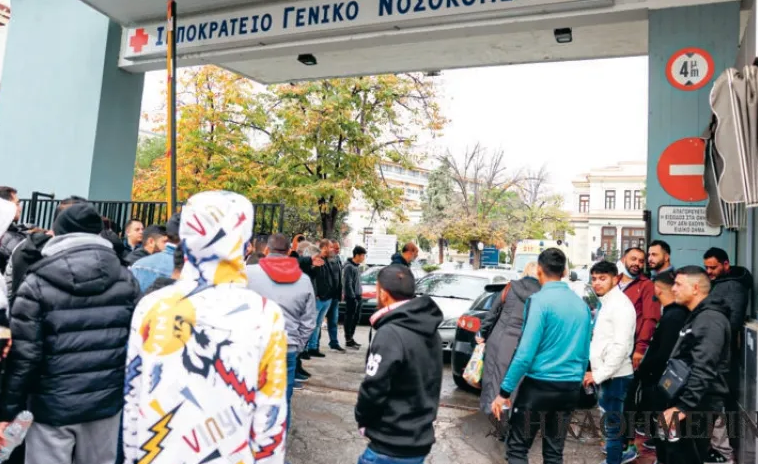 Сблъсъци в Солун, след като полицията простреля ромски тийнейджър, не платил гориво на бензиностанция