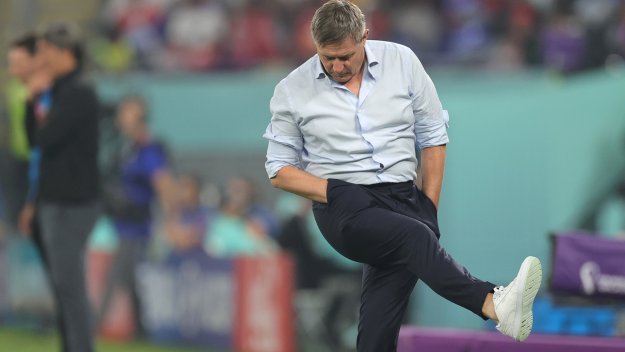 Призоваха ФИФА да накаже Пикси Стойкович заради расистки обиди