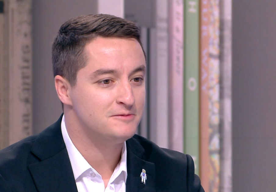 Черната овца на БСП Явор Божанков: Оставам в парламента, независим звучи чудесно