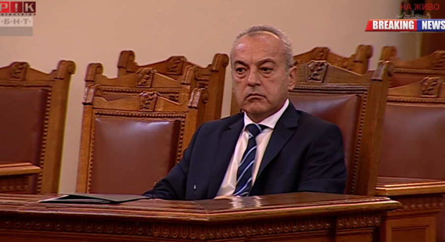 ИЗВЪНРЕДНО В ПИК TV: Шенген е горещата тема в парламента! Служебният премиер Гълъб Донев даде обяснения за провала (НА ЖИВО)