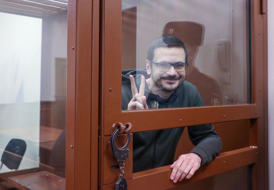 ИЗВЪНРЕДНО В ПИК! Осъдиха на 8 години и половина затвор руския опозиционер Иля Яшин