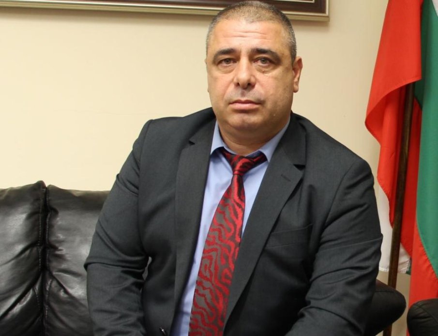 Новият шеф на АПИ има четири дипломи за висше образование