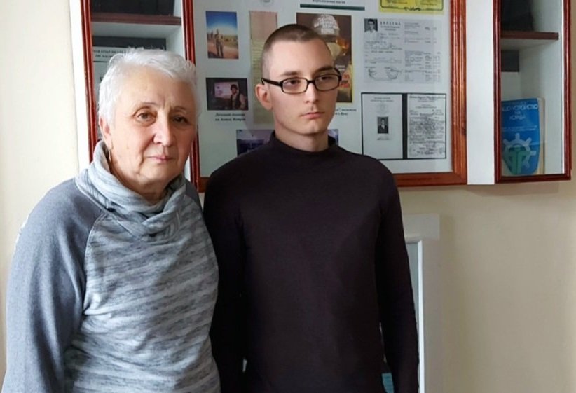Десетокласник от Русе получи стипендия на името на загиналия в Кербала рейнджър Антон Петров