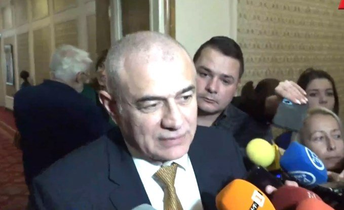 Георги Гьоков: Ще водим разговори с ПП и с този, който получи третия мандат