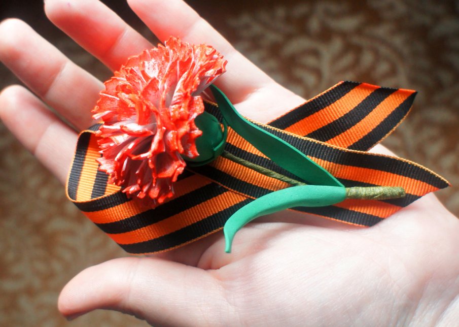 Русия криминализира оскверняването на Георгиевската лента