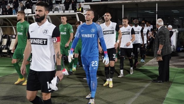 Турският гранд Бешикташ вади тлъсти пачки за ас на Локо (Пд)