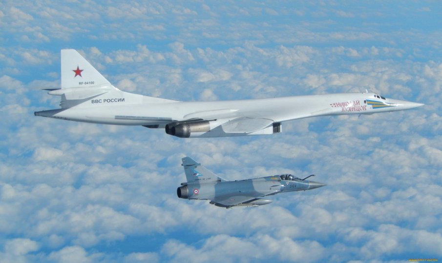 Русия вече разполага с най-големия бомбардировач в света (ВИДЕО)