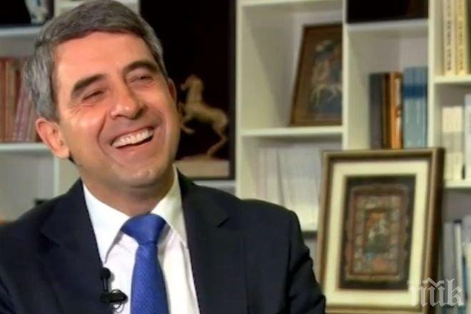 САМО В ПИК И РЕТРО: Синът на Плевнелиев влиза в политиката (СНИМКА)