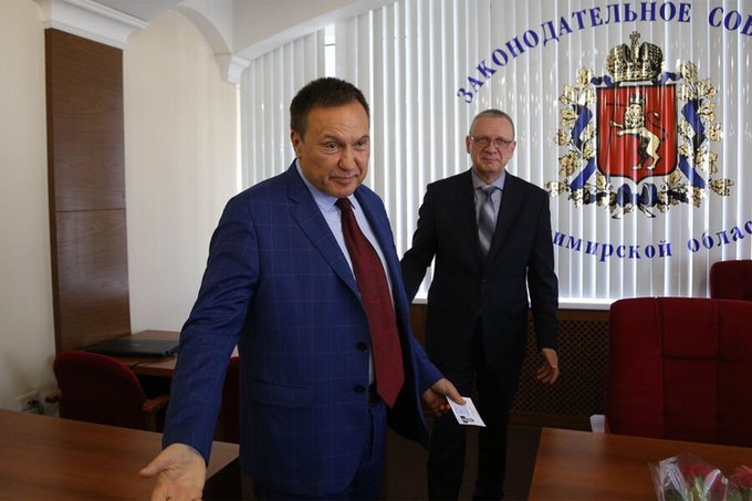 Руски депутат падна от хотелски прозорец в Индия