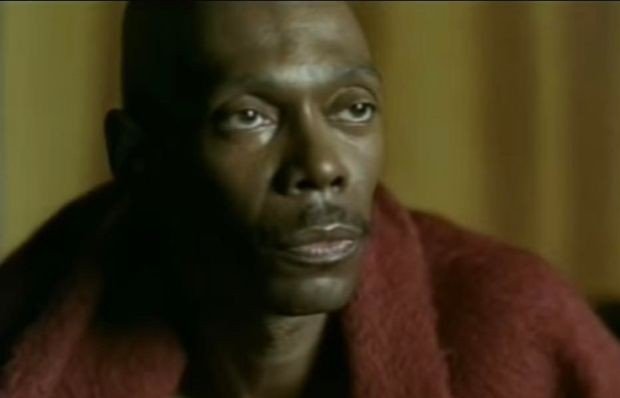 Отиде си вокалистът на Фейтлес Макси Джаз