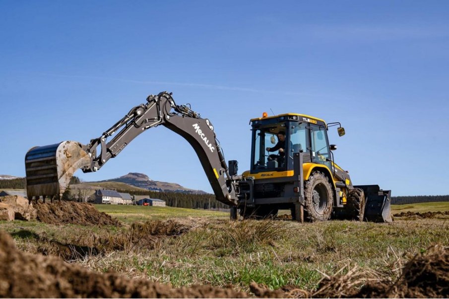 НЕЛЕПА СМЪРТ: Багер уби бизнесмен в Пловдивско