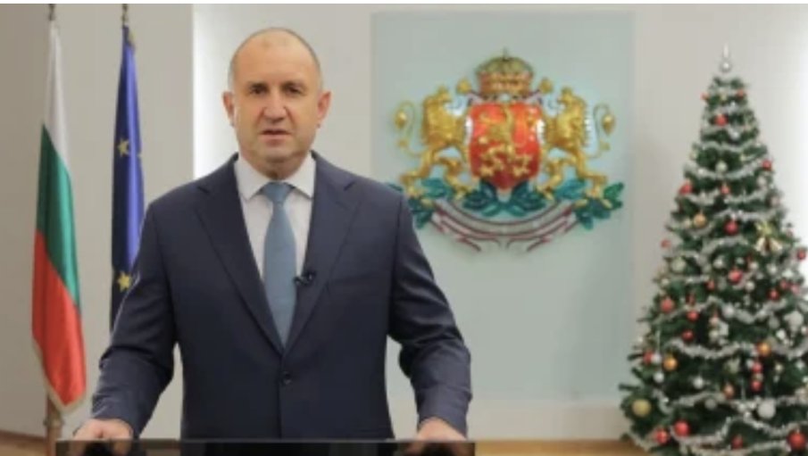 Румен Радев размаха пръст на депутатите в новогодишната си реч: Силно се надявам, че приоритетите на българския парламент ще съвпадат с тези на гражданите