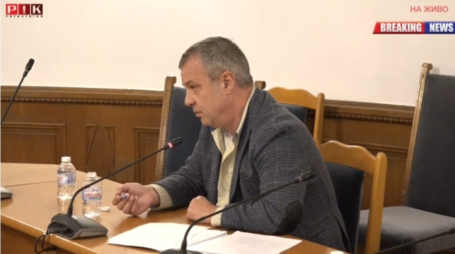 СКАНДАЛ! Емил Кошлуков нервира Нинова - сравни Ботев с дилъри и проститутки! Директорът на БНТ шашна с изказване за дъщерята на президента (ОБНОВЕНА)