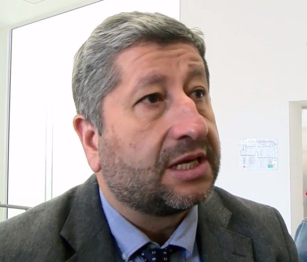 Христо Иванов изненадващо в Пловдив заради Георги Гергов - зове ГЕРБ и ДПС да се включат в консултациите на Промяната за правителство