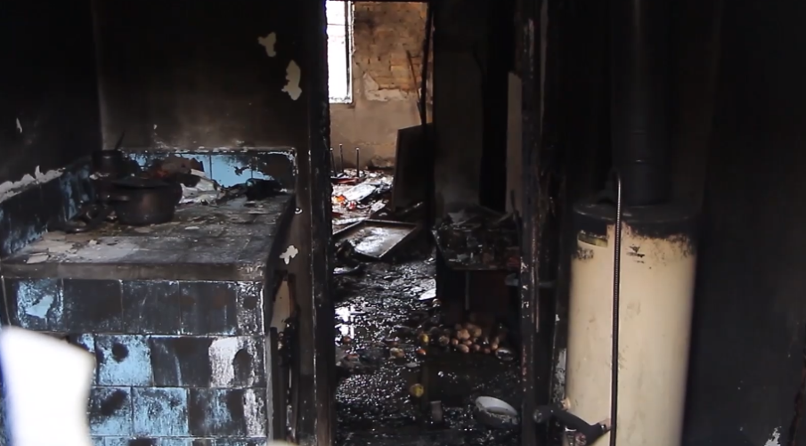 6-членно семейство остана без къща след пожар в Девин