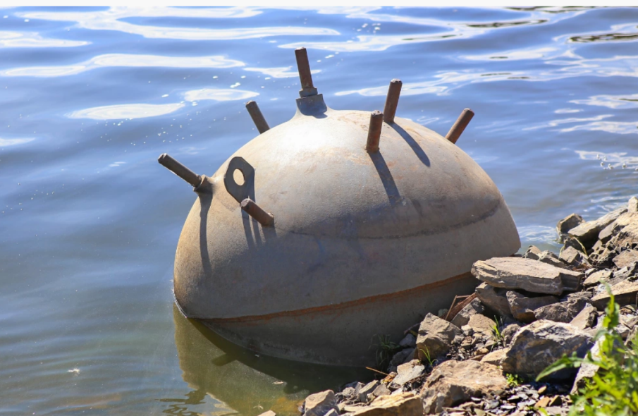 Унищожиха мина на плажа в Обзор