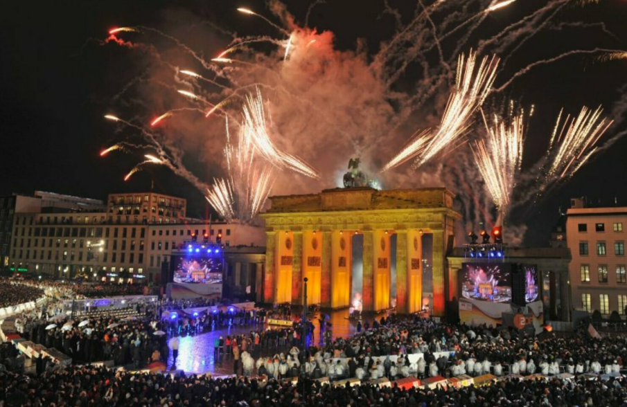 Над 230 души бяха задържани в Берлин на Нова година