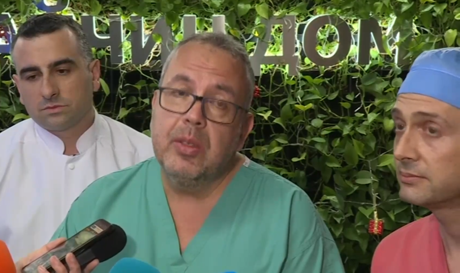 Родилката, транспортирана със „Спартан”, е в крайно тежко, но стабилно състояние