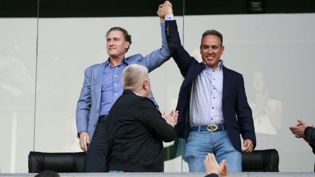 Лично Кирил Домусчиев уредил Алмейда в Лудогорец