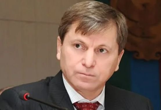 ПОРЕДНА МИСТЕРИОЗНА СМЪРТ ПО ВИСШИТЕ ЕТАЖИ НА РУСИЯ! Близък до Дмитрий Медведев бизнесмен беше блъснат от кола