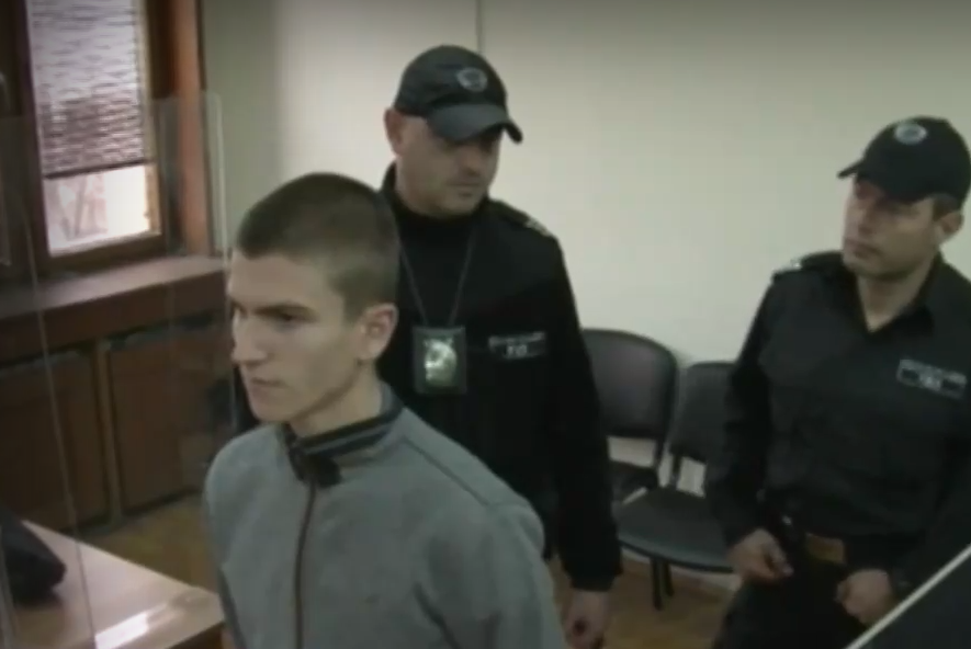 Бащата на шофьора, помел 6 коли и автобус, е задържан за 24 часа