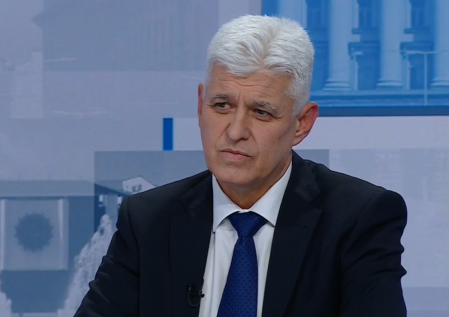 Димитър Стоянов: Българската армия не изнася новопроизведено въоръжение за Украйна
