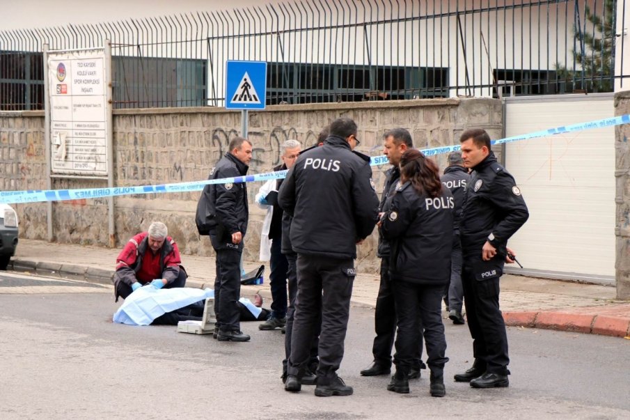 ПОКУШЕНИЕ: Килър в кола с БГ номера застреля грузински престъпен бос в Турция