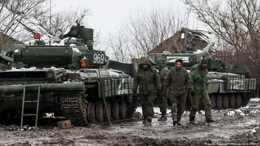 ЗЛОВЕЩИ СЛУХОВЕ: Руснаците ще атакуват със 700 000 войници Украйна откъм Беларус