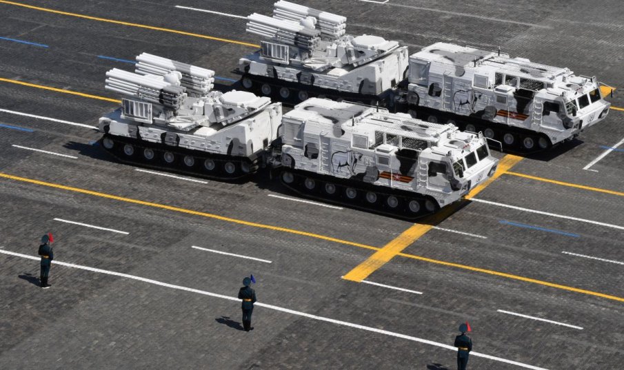 КАКВО СЕ СЛУЧВА?! Разположиха ракетна установка „Панцир“ до резиденцията на Путин