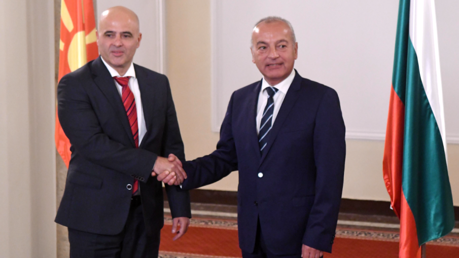 Гълъб Донев се чу по телефона с Димитър Ковачевски. Ето за какво разговаряха