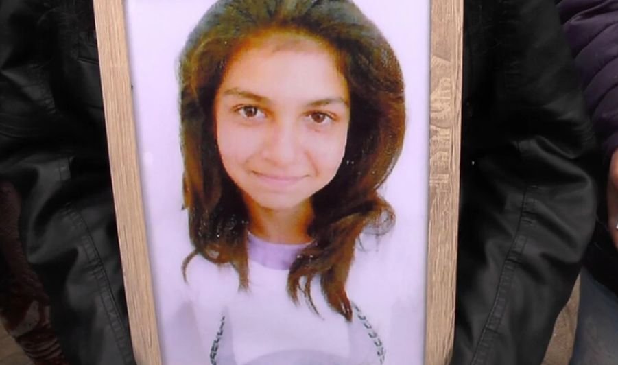 Близки на прегазената 11-годишна Сара излизат на протест пред Съдебната палата в столицата