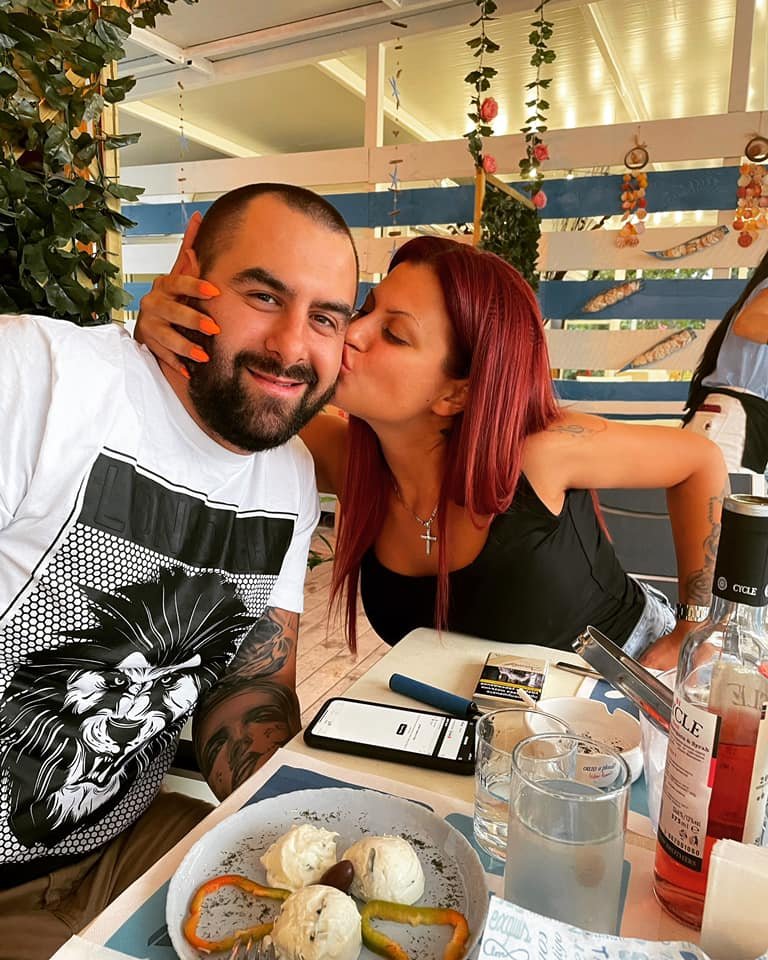 Любима двойка от Един за друг чака бебе (СНИМКА)