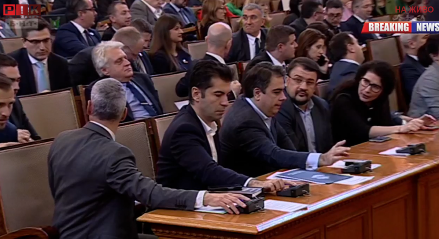 ПЪРВО В ПИК TV: Депутатите изслушат шефа на „Информационно обслужване“ и председателя на ЦИК за изборите (НА ЖИВО)