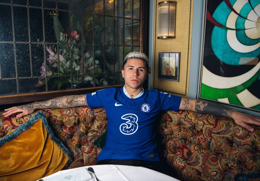 Трансферът на Енцо Фернандес в Челси счупи 5 рекорда