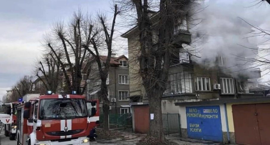 ЗОВ ЗА ПОМОЩ: Легенда на Марица загуби дома си в пожар