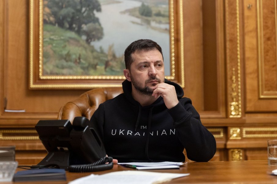 Зеленски лиши от украинско гражданство бивши министри на бившия президент Янукович