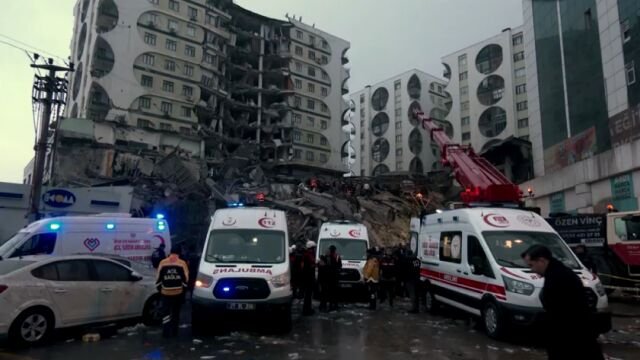 Очевидец разказа за ужаса от земетресението в Турция