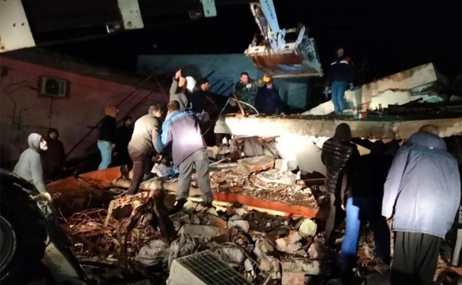 УЖАС В СИРИЯ! Над 300 загинали вследствие на земетресението в съседна Турция