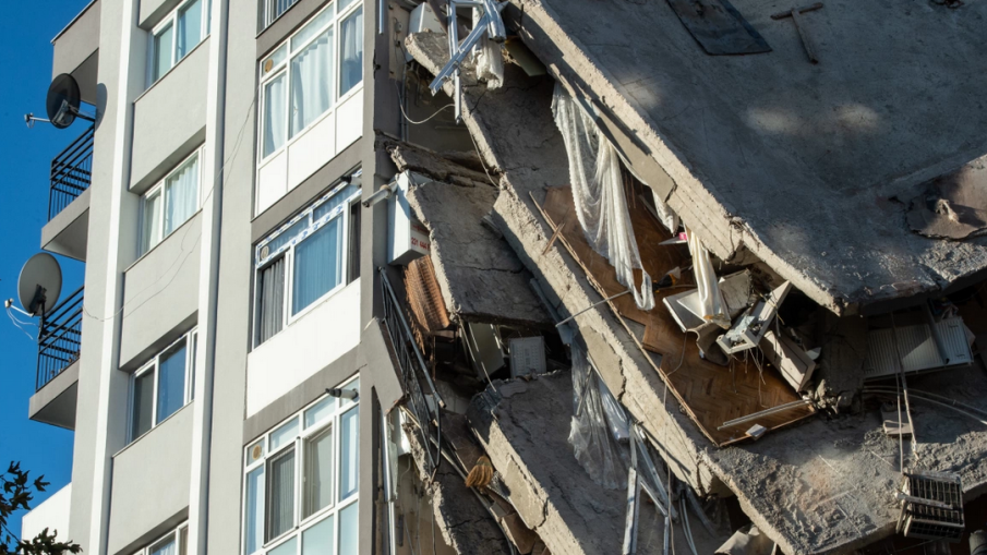 Разказ от първо лице на българин от Адана: Хората живеят в палатки и в колите си